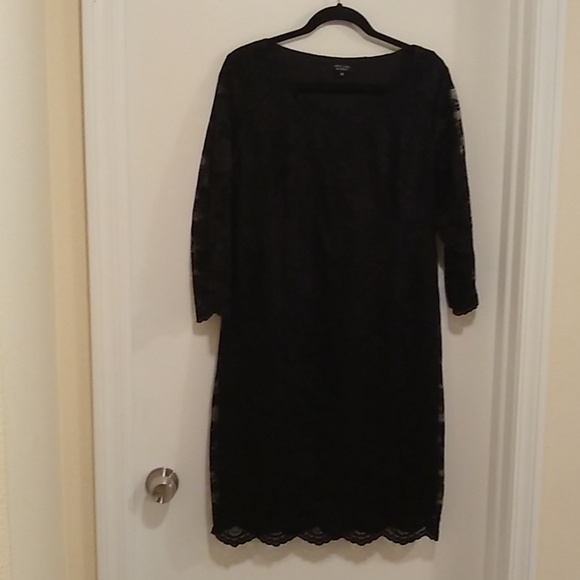 New Look Dresses & Skirts - New look black lace maternity dress